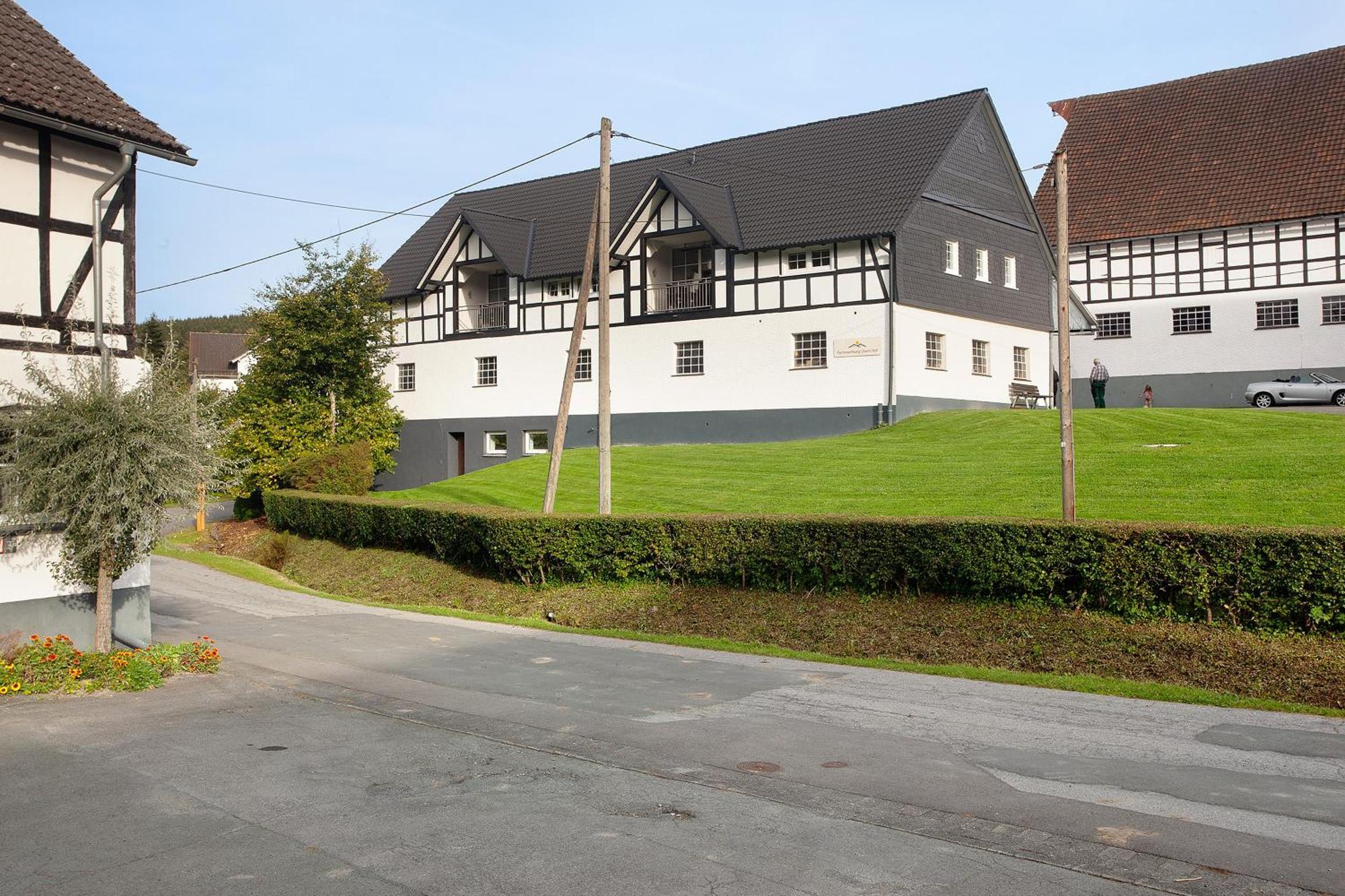 Ferienwohnungen Uebern Hof Schmallenberg Exterior photo